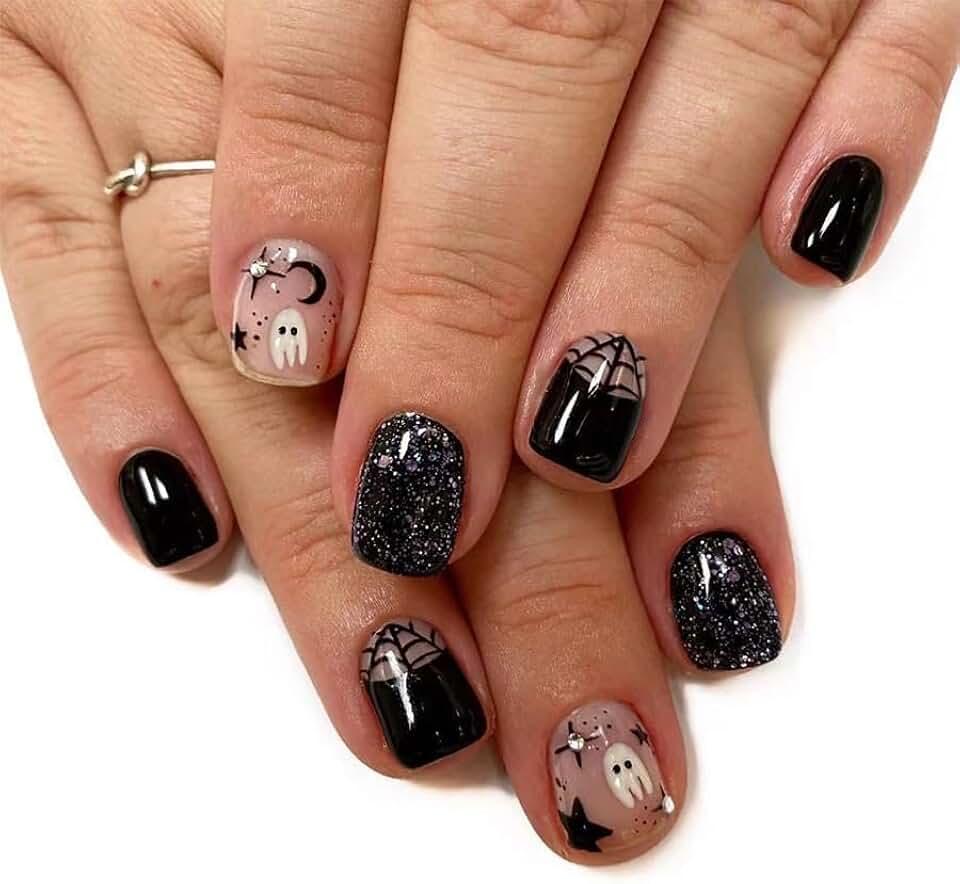 24Pcs Halloween Black Press on Nails Short Square Fake Nails with Black Glitter Design Halloween