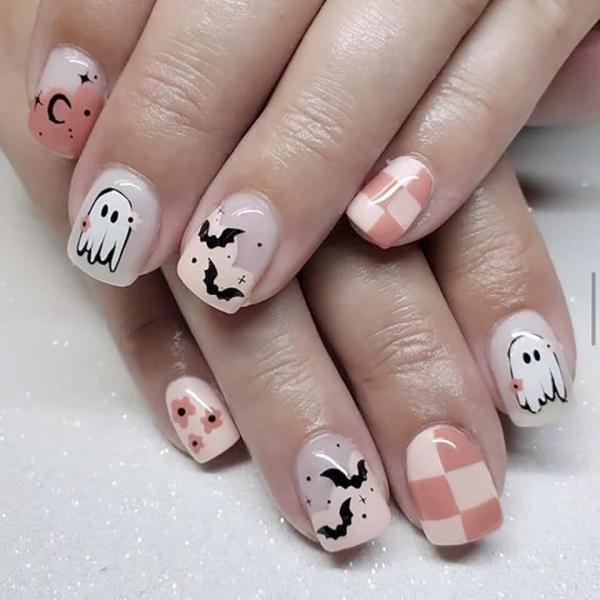 24Pcs Cute Ghost Press on Nails Square Short Fake Nails Halloween False Nails Bat Flower Ghost