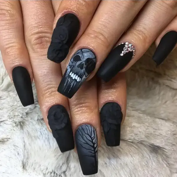 Halloween Press on Nails Medium Coffin Fake Nails 3D Rose Matte Black False Nails with Skull