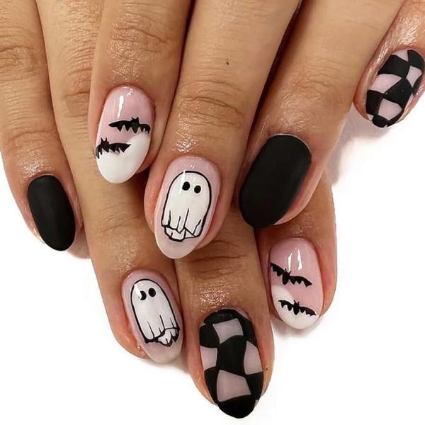 24Pcs Halloween Press on Nails Short Almond Black Fake Nails with Ghost Design Halloween Glue on