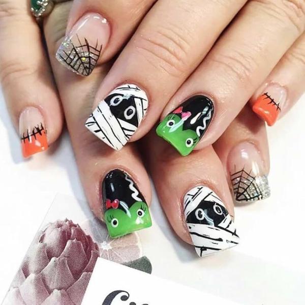 24 Pcs Short Square Press on Nails Halloween Fake Nails with Cute Mummy Spider Web Glitter Design