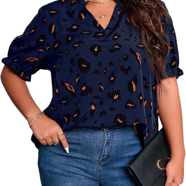 SOLY HUX Women's Plus Size Allover Printed Notched V Neck Short Sleeve Casual Blouse Tops